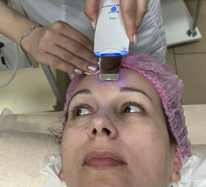 Аппаратная косметология Ультразвуковая чистка