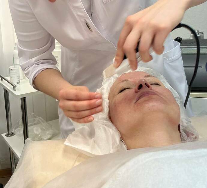 Аппаратная косметология Чистки аппаратом